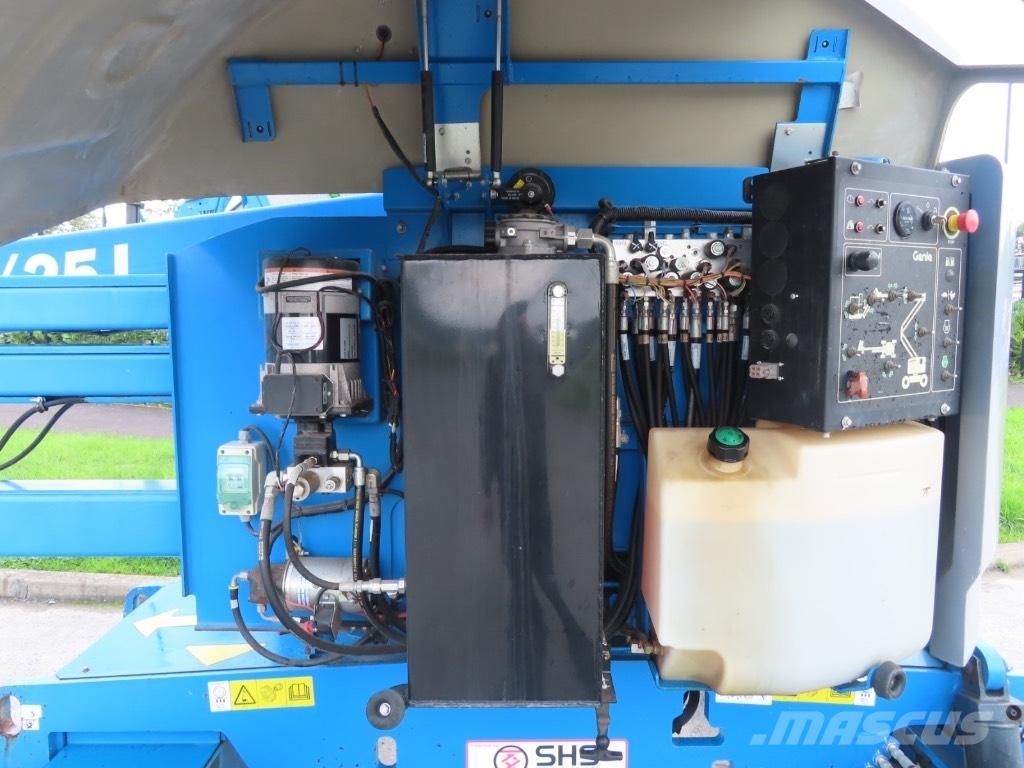 Genie Z 45 Articulated boom lifts