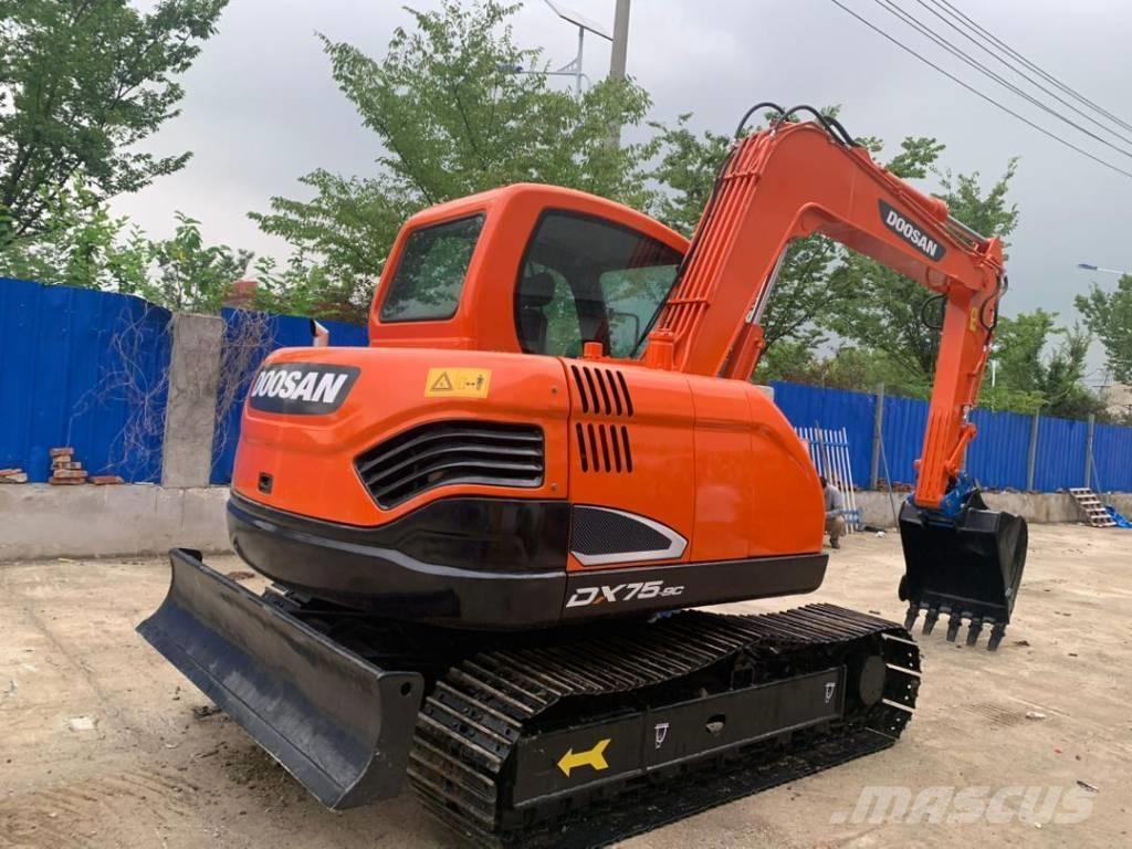 Doosan DX 75-9 C Midi excavators  7t - 12t