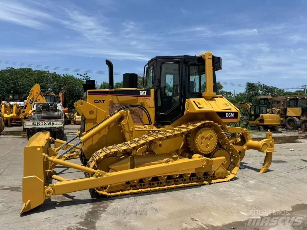 CAT D 6 M Crawler dozers