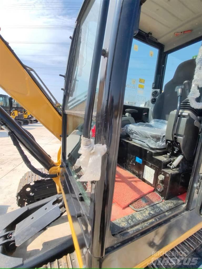 CAT 305.5 Mini excavators < 7t (Mini diggers)