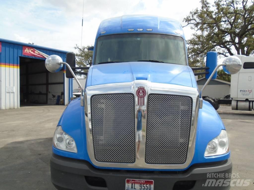 Kenworth T680 Tractor Units