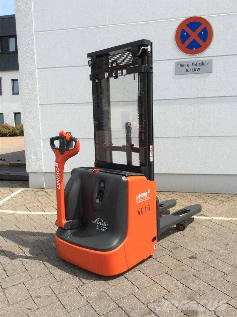 Linde L12I Self propelled stackers