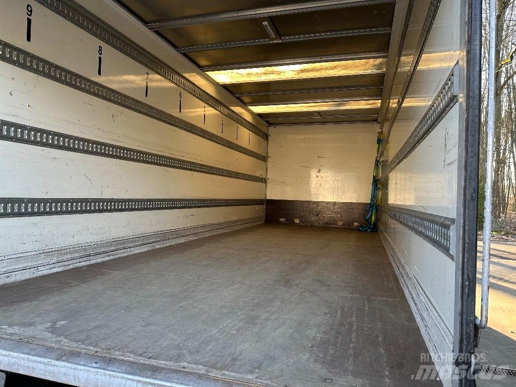 DAF LF 12.220 Box body trucks