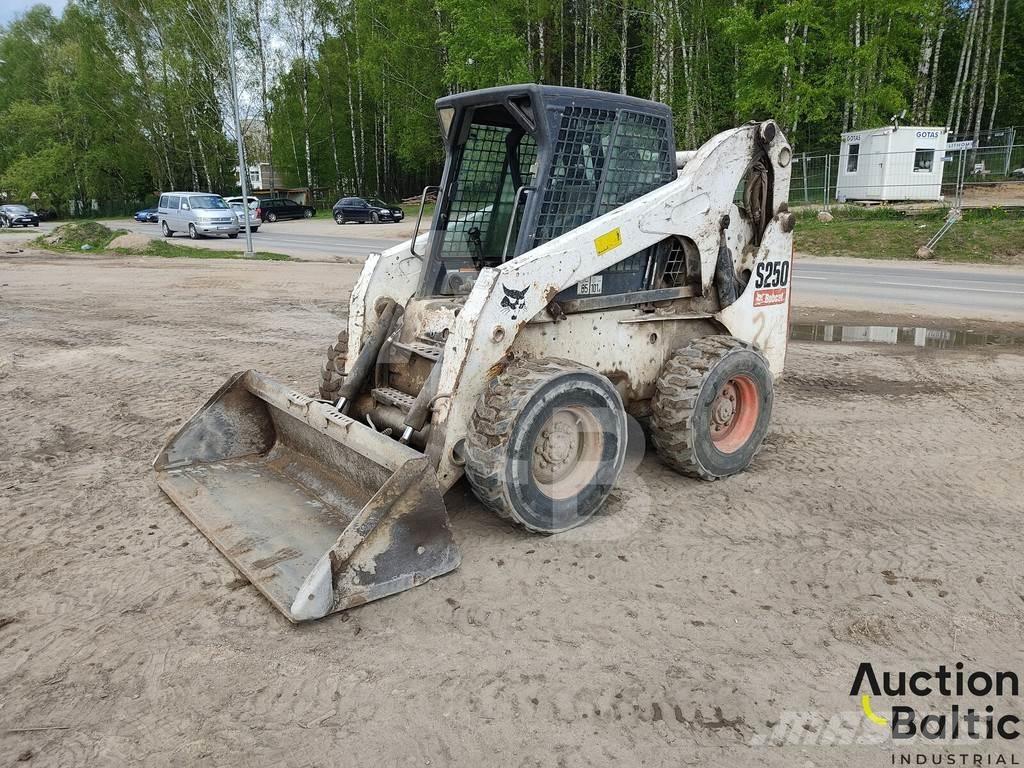 Bobcat S 250 Skid steer loaders