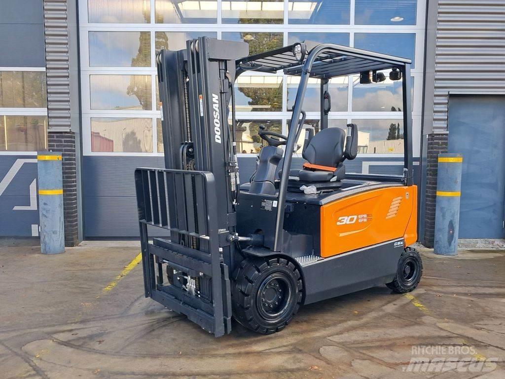 Doosan B30X-7 Plus Electric forklift trucks