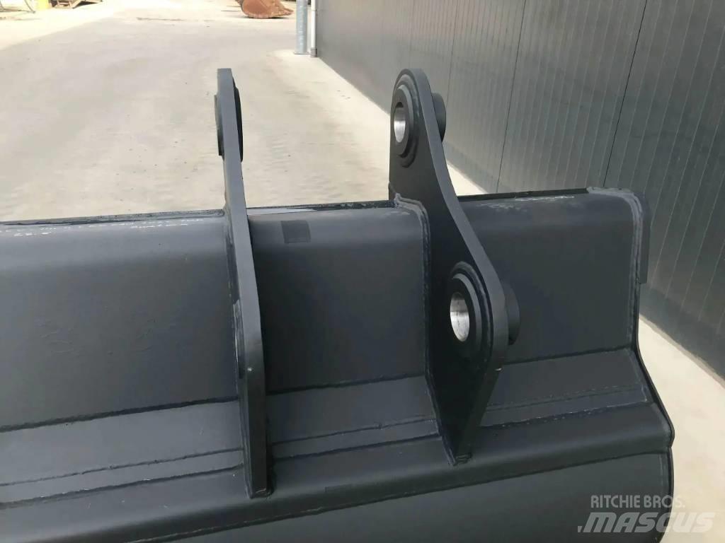 Volvo EC200 Buckets