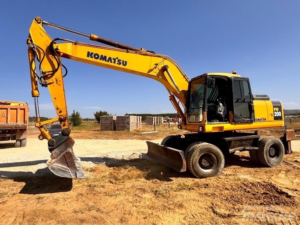 Komatsu PW 200-7K Wheeled excavators