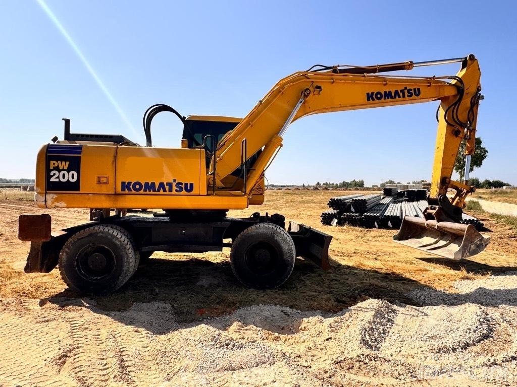 Komatsu PW 200-7K Wheeled excavators