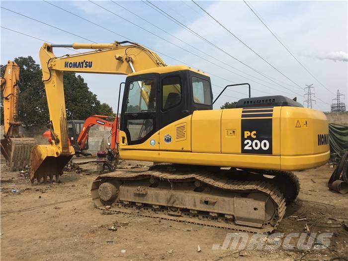 Komatsu PC 200-7 Crawler excavators