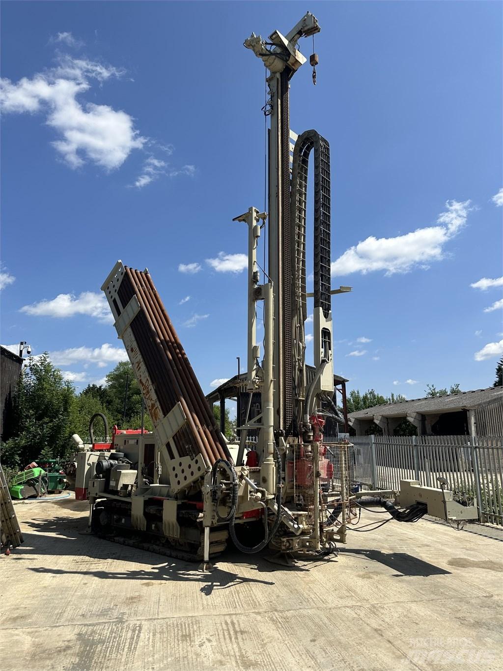 Comacchio 900HT Surface drill rigs