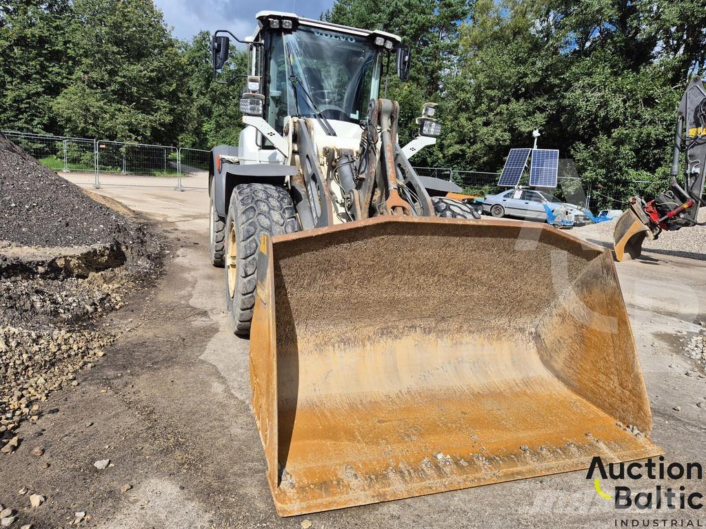 Volvo L 90 Wheel loaders