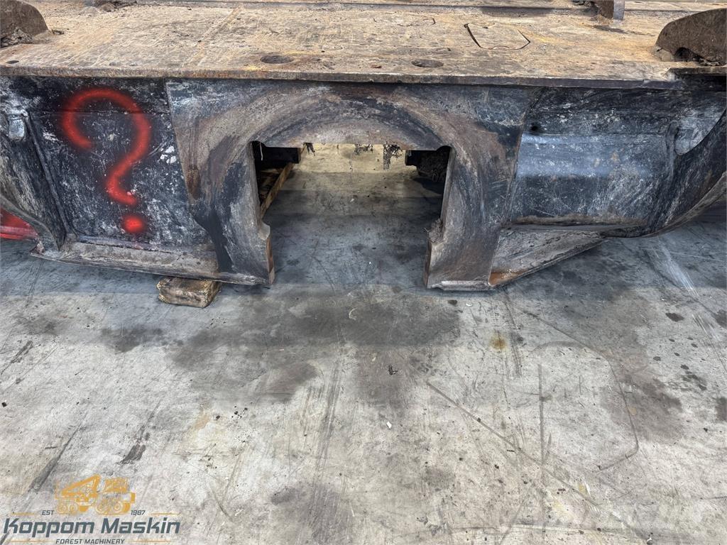 John Deere 1210E Other components