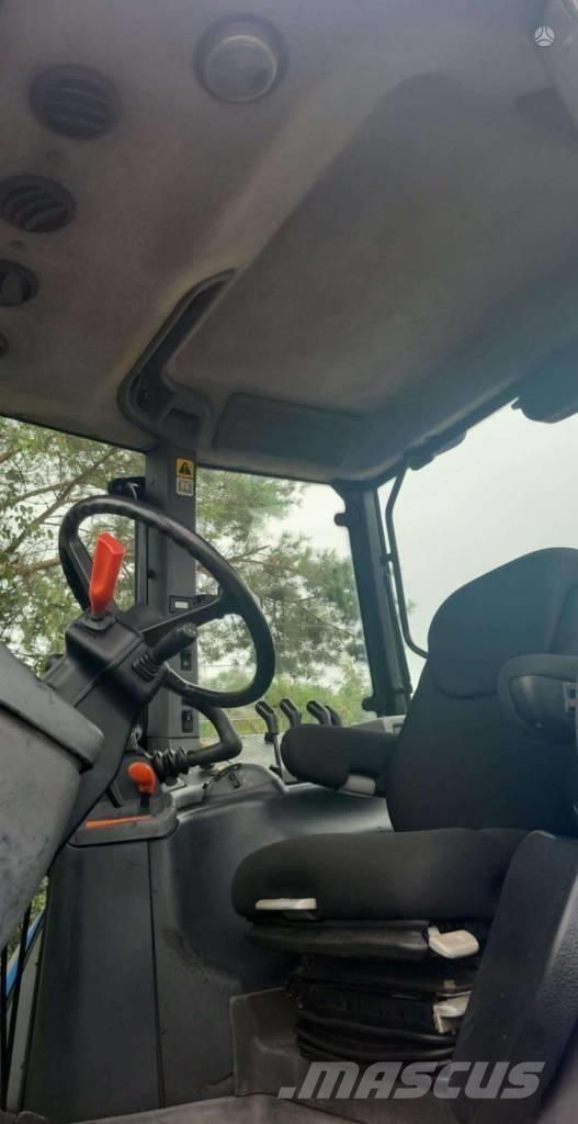 New Holland TM 150 Tractors