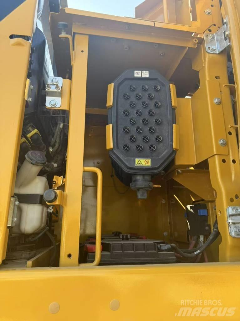 CAT CAT336GC Crawler excavators