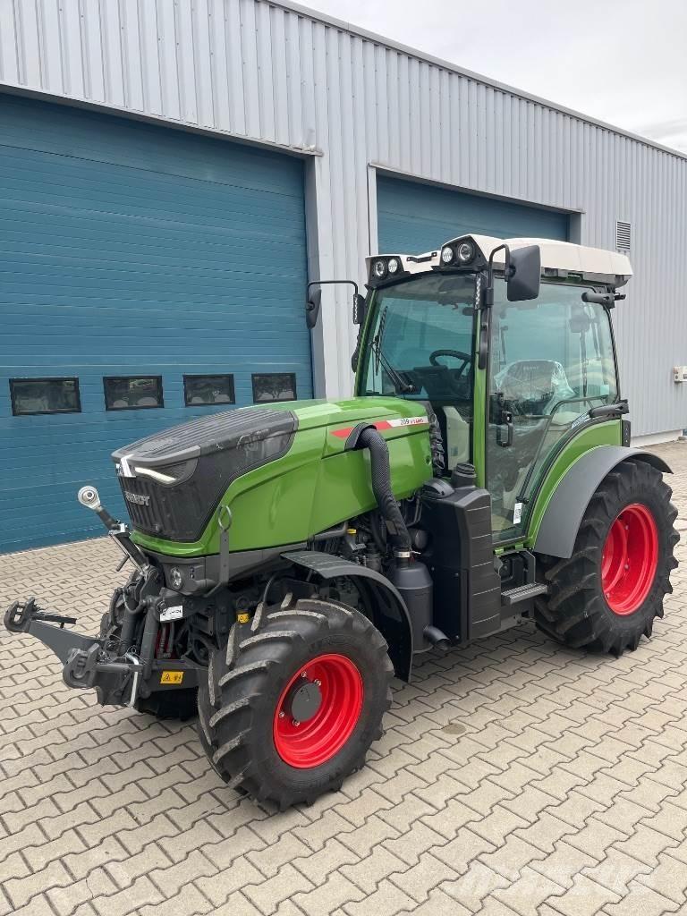 Fendt 209 Vario Tractors