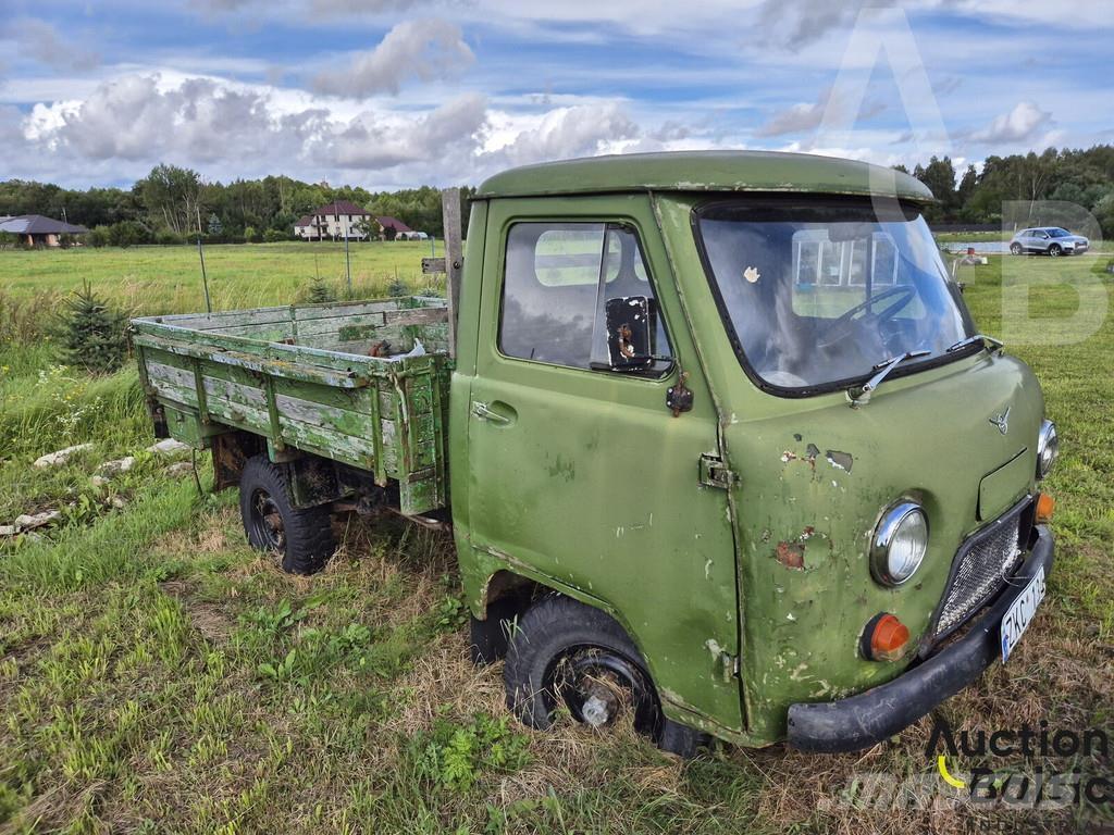  UAZ 452 Pick up/Dropside