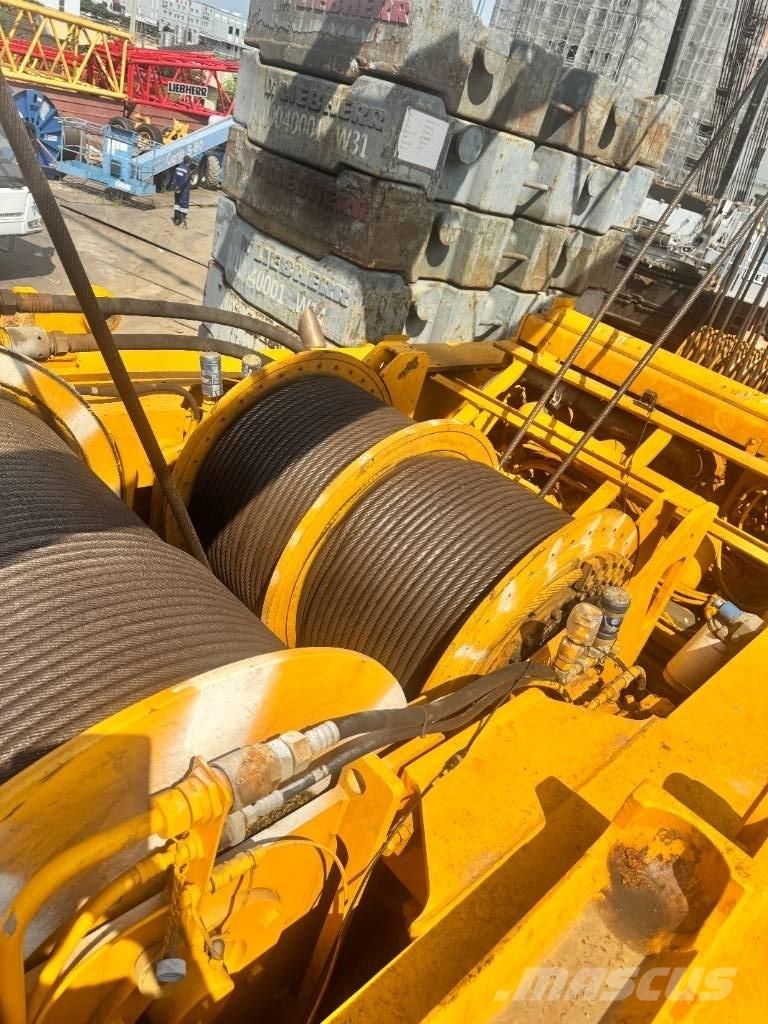 Liebherr LR 1400-2 Tracked cranes