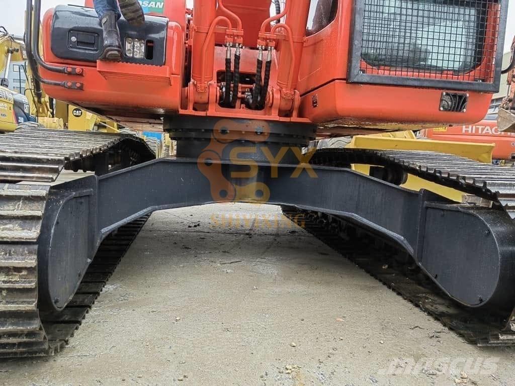 Doosan DX 225 LC Crawler excavators