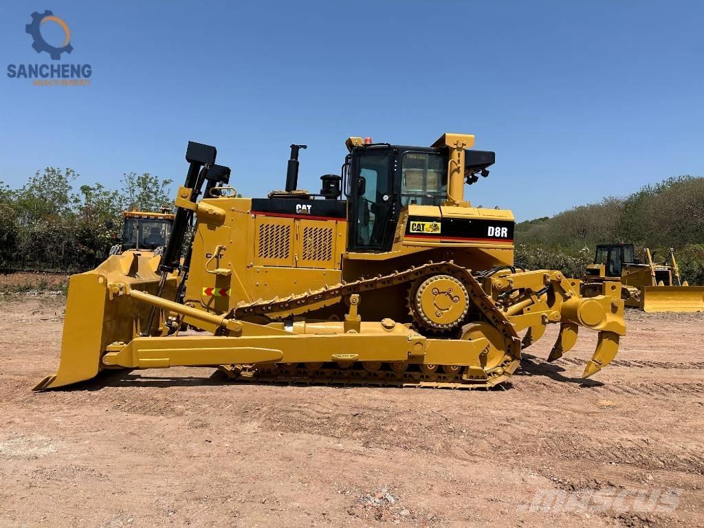 CAT D8R Crawler dozers