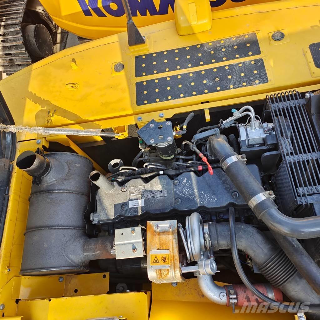 Komatsu PC 220-8 Crawler excavators