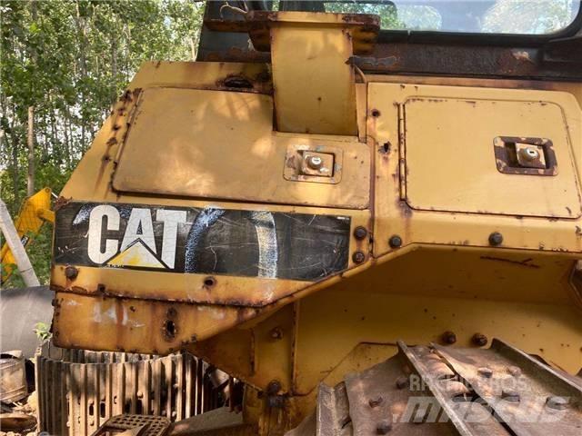 CAT D4H Crawler dozers