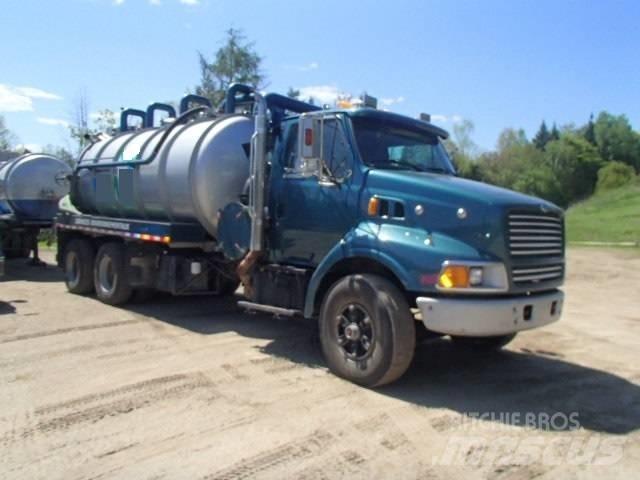 Ford LT 9513 Tanker trucks