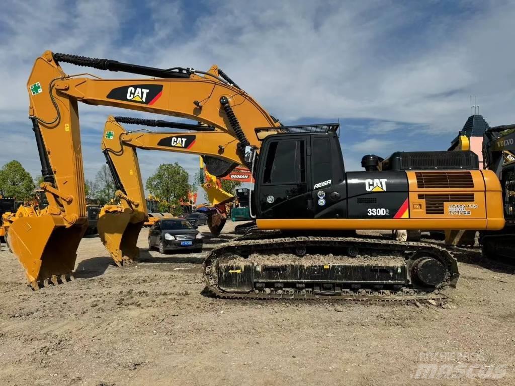 CAT 330 D2 Midi excavators  7t - 12t