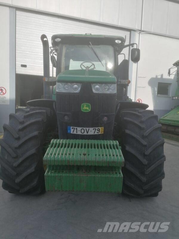 John Deere 7230 R Tractors