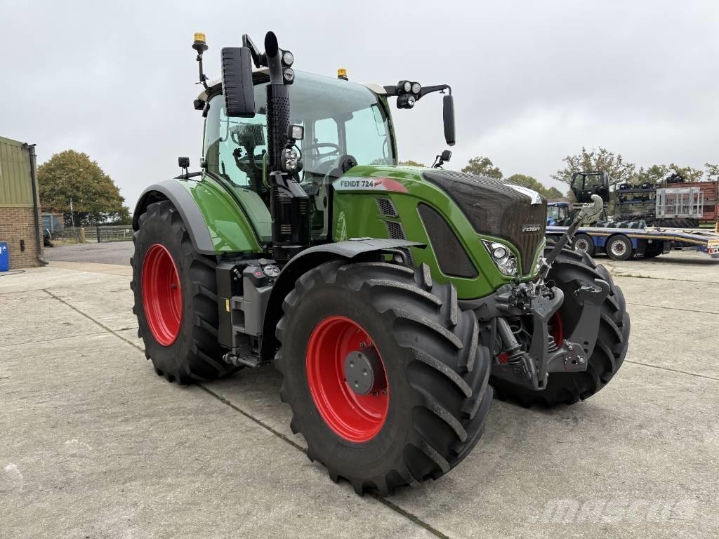 Fendt 724 Profi Plus Tractors