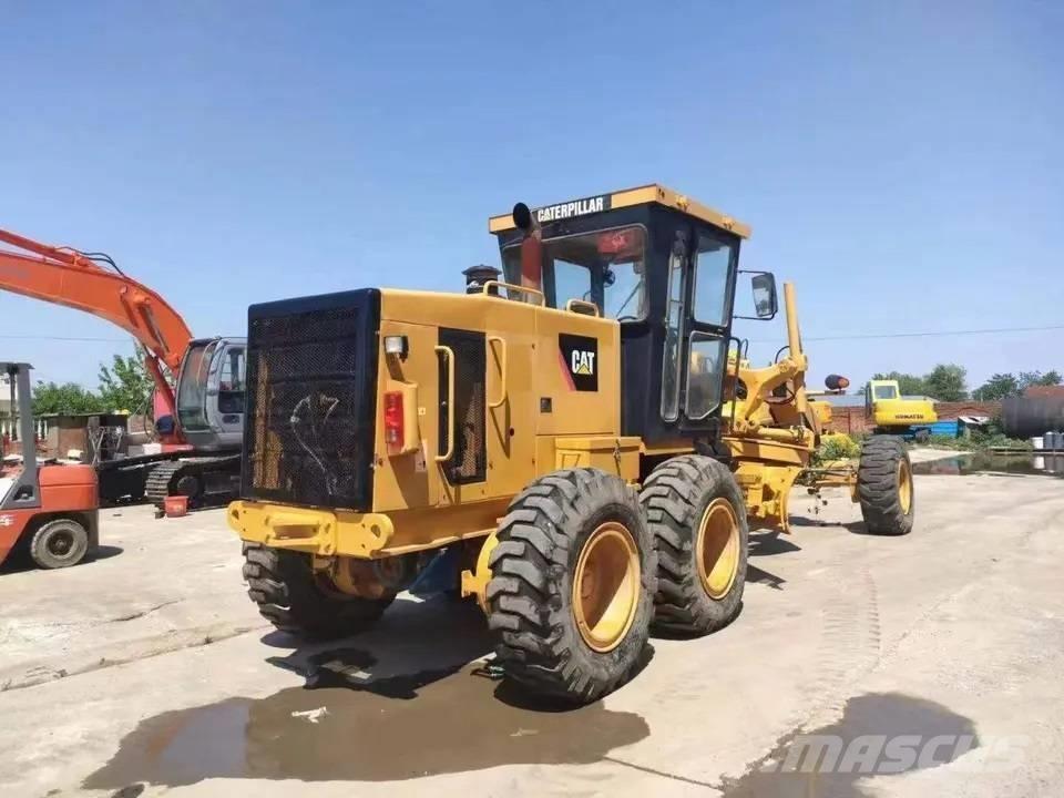 CAT 140K Graders