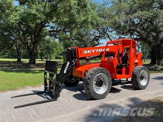 SkyTrak 6036 Telescopic handlers