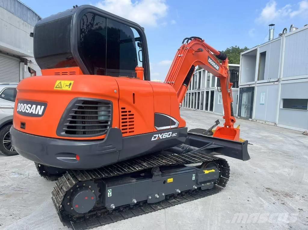 Doosan DX 60 Crawler excavators