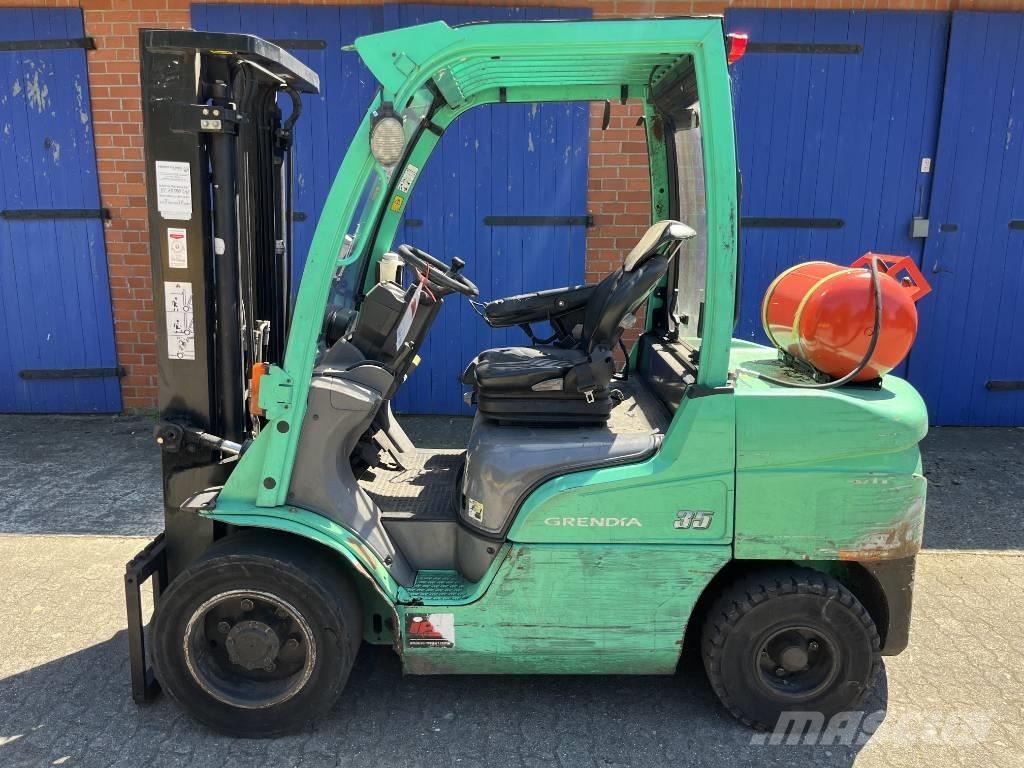 Mitsubishi FG 35 N LPG trucks