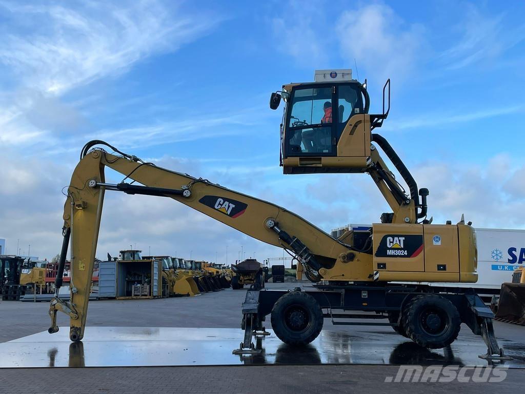CAT MH3024 Wheeled excavators