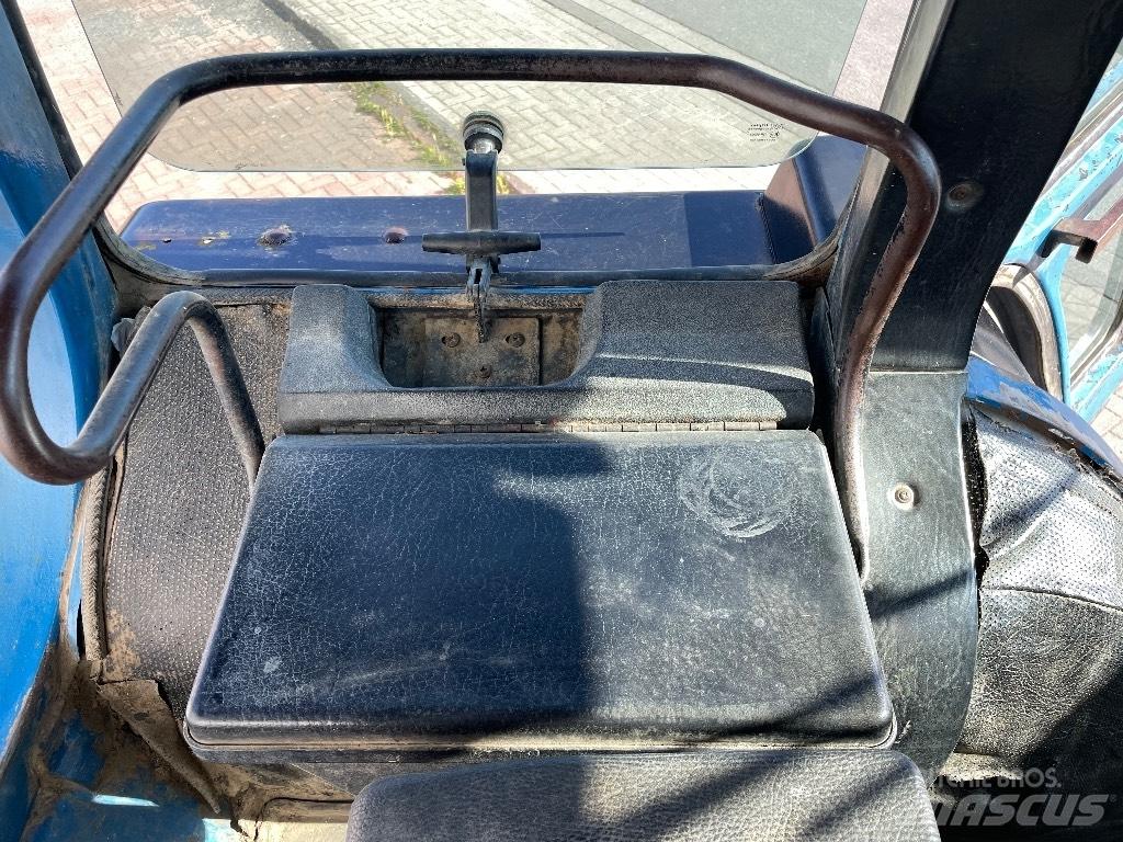 Ford 8730 Tractors