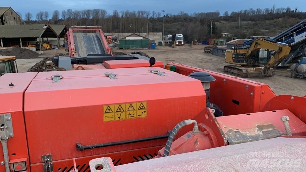 Finlay J 1170 Mobile crushers