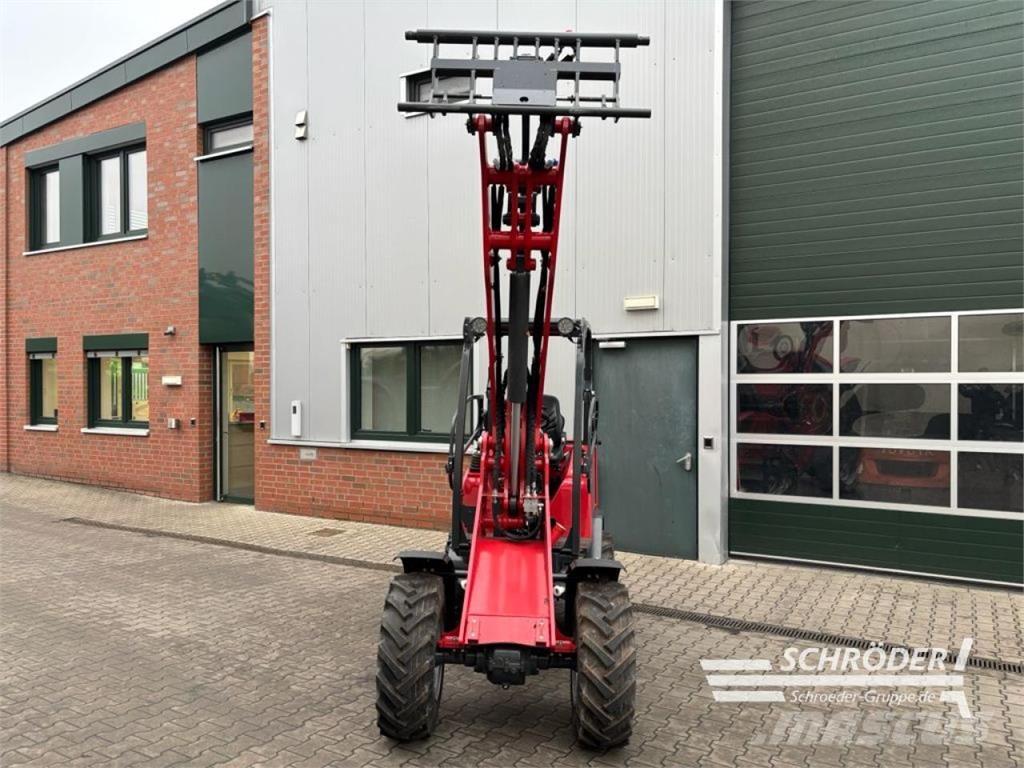 Schäffer 3650 Mini loaders