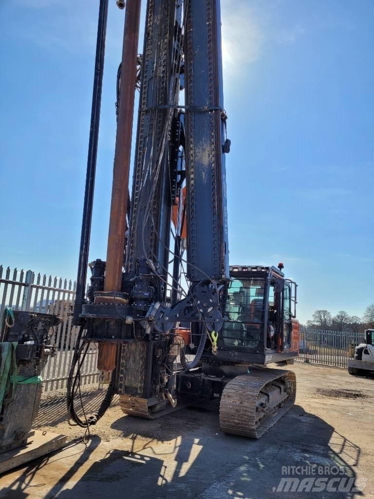 Geax EK110 Piling rigs