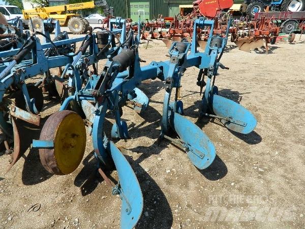 Överum 3 Conventional ploughs