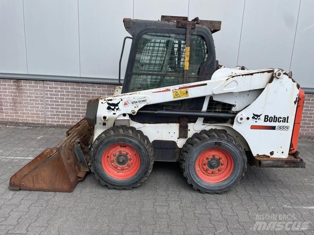Bobcat S550 Skid steer loaders