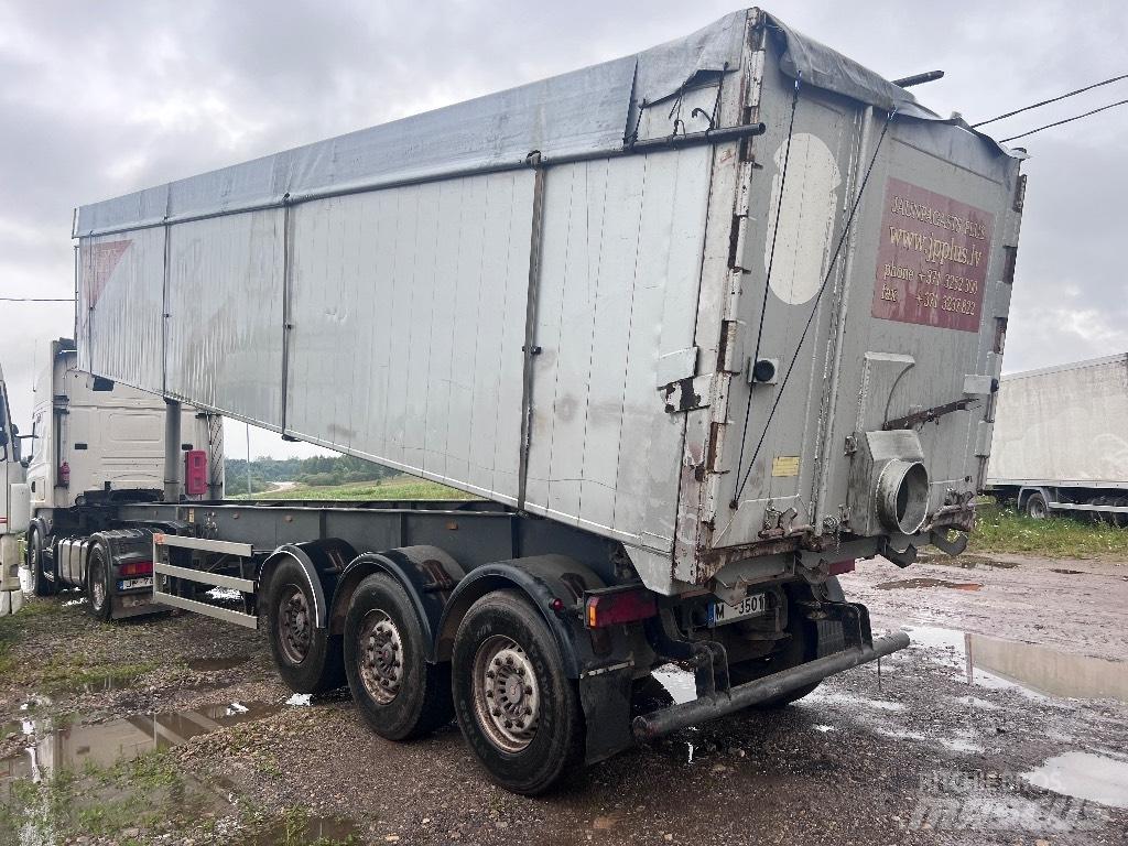 Wielton 45M3 Grain / Silage Trailers