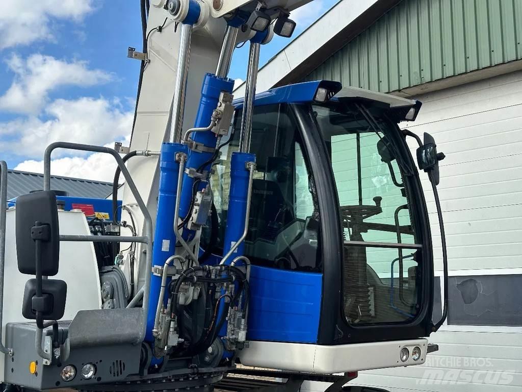 Liebherr A914 Wheeled excavators