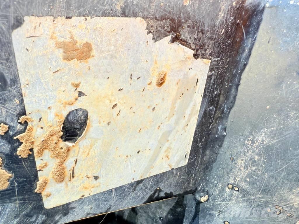 JCB 6 TFT Site dumpers