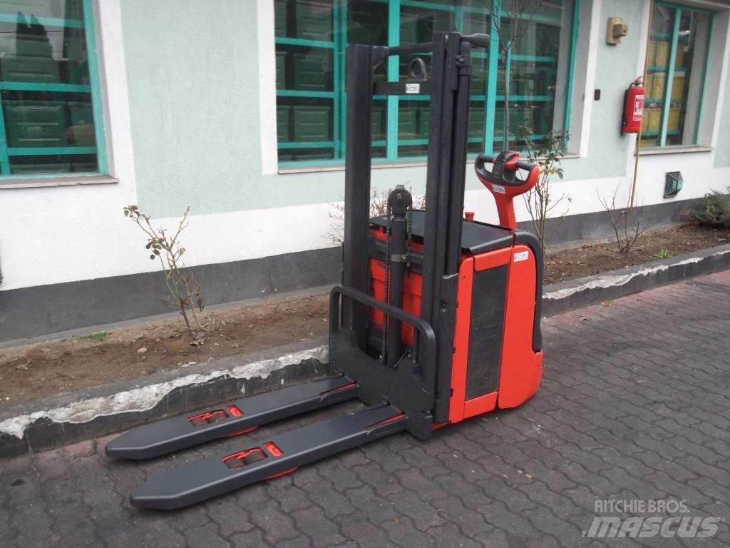 Linde L14 /372/ V-2391 Self propelled stackers