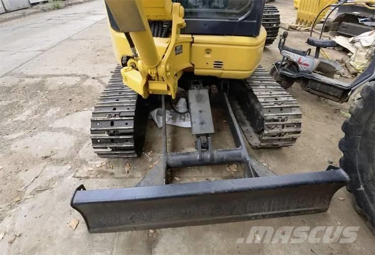 Komatsu PC35 Mini excavators < 7t (Mini diggers)
