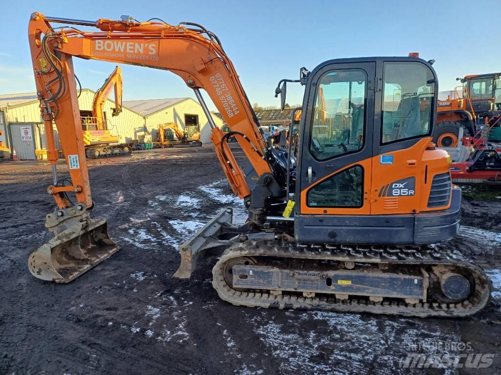 Doosan DX 85 R-3 Midi excavators  7t - 12t