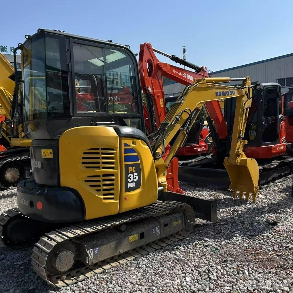 Komatsu 35 Crawler excavators