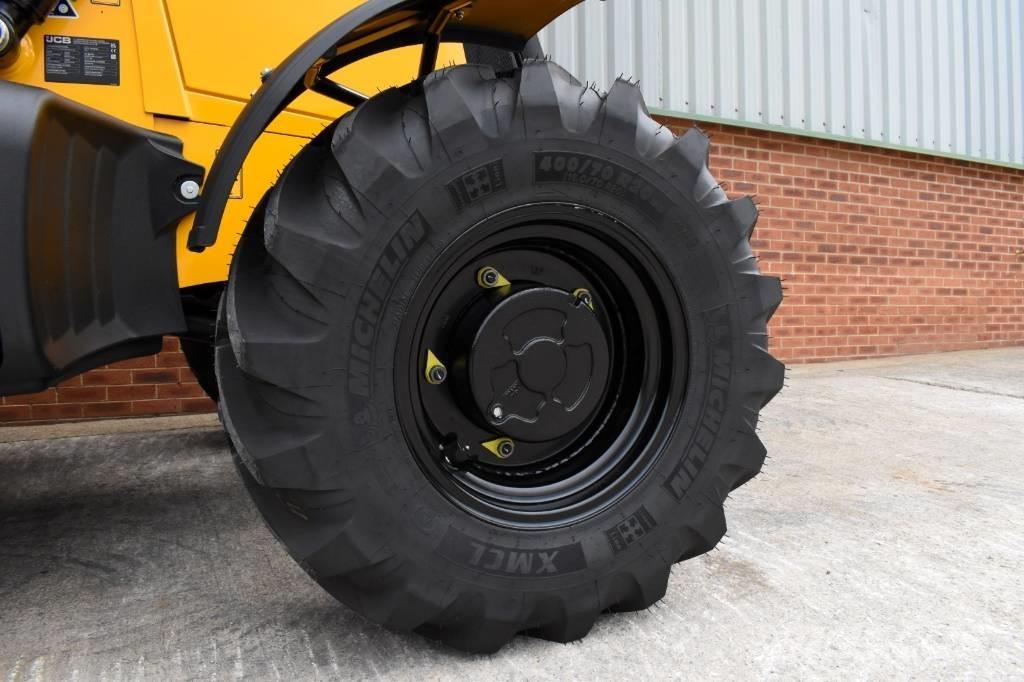 JCB 3 CX Backhoe loaders