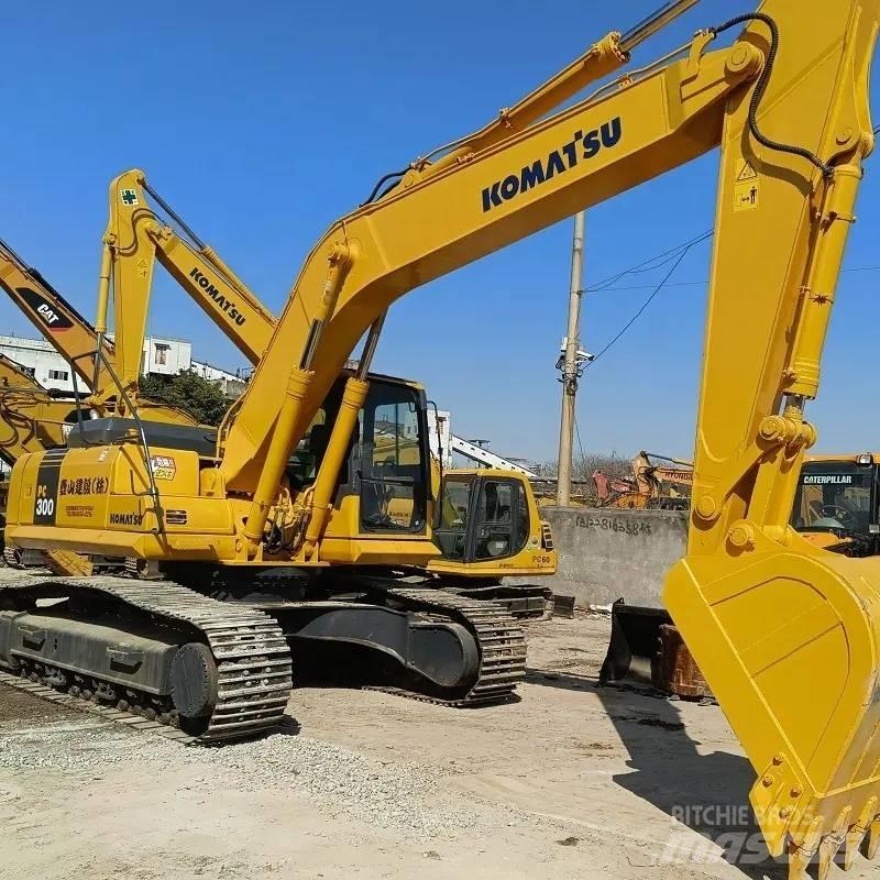 Komatsu PC 300 Crawler excavators