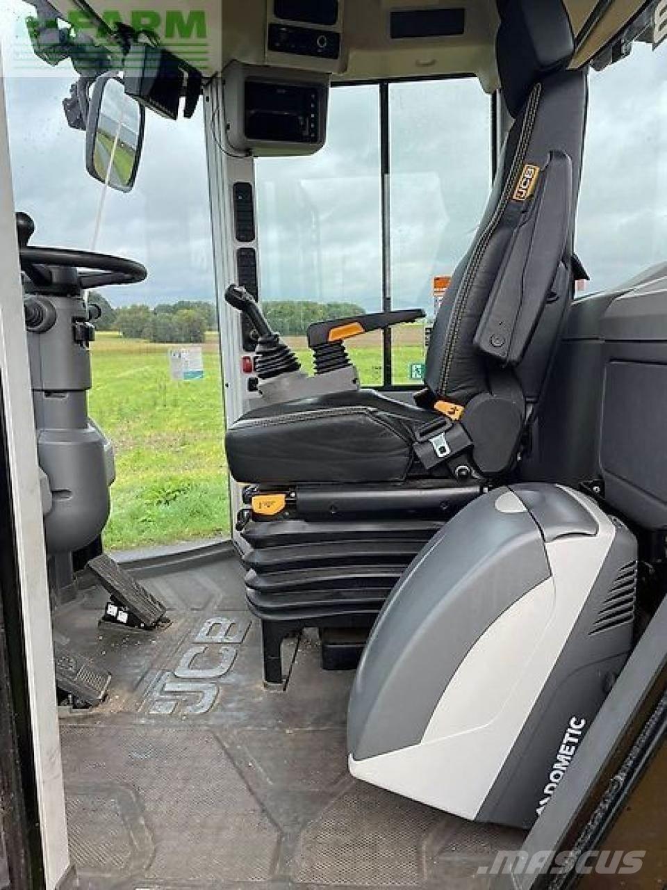 JCB 427 agri Mini excavators < 7t (Mini diggers)